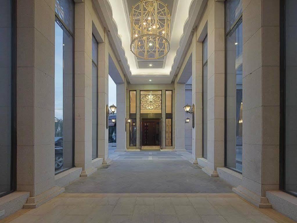 Hotel New Century Manju Luoshan @sniec